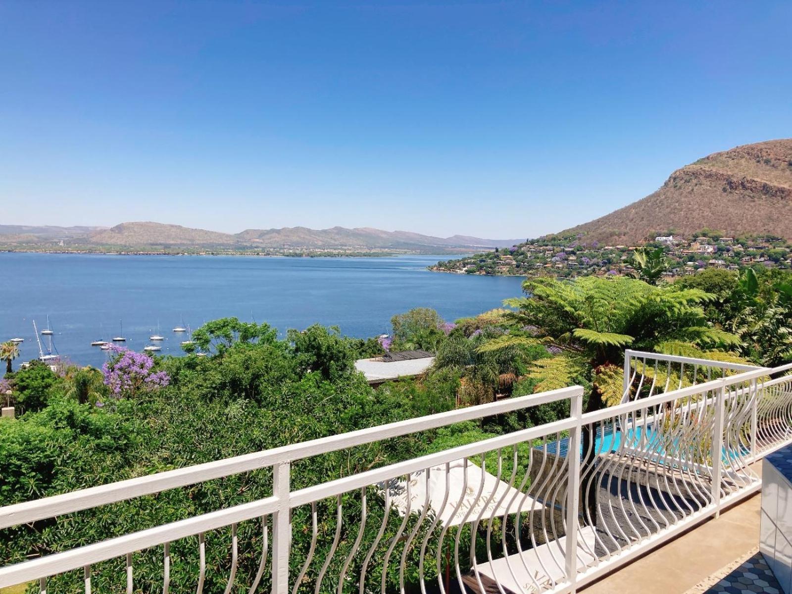 Mister C Bed & Breakfast Hartbeespoort Exterior photo
